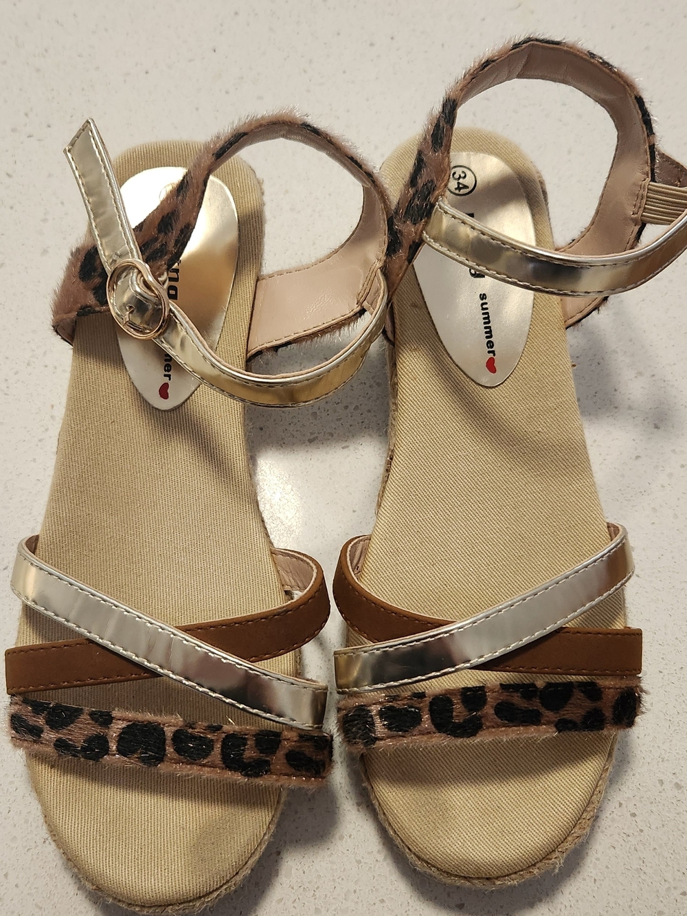 Girls Sandal Bundle European (Siracusa, Brotes, Mtng (Mustang)) | Size 34 | EUC